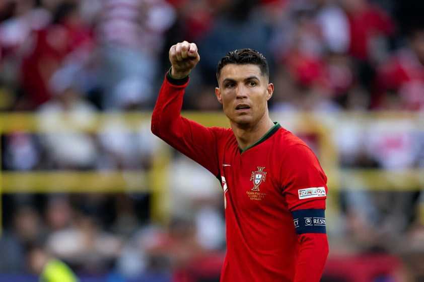 Ronaldo lập kỷ lục kiến tạo nhiều nhất lịch sử Euro 485777